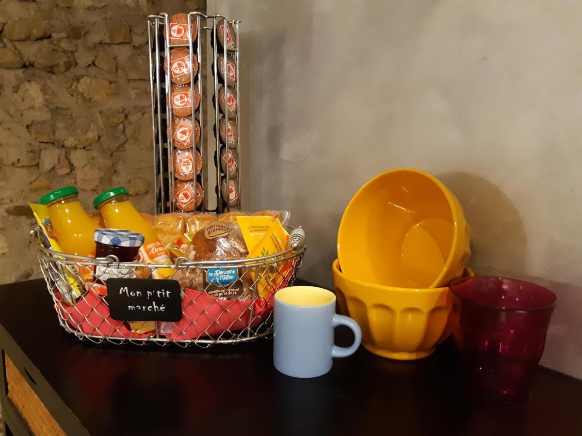 Gite, Jacuzzi & Vin Au Grenier De Madiran Esterno foto