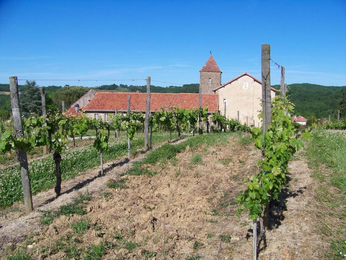 Gite, Jacuzzi & Vin Au Grenier De Madiran Esterno foto